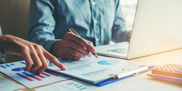 Cost-Based Outsourcing Models Cost-Based Outsourcing Models