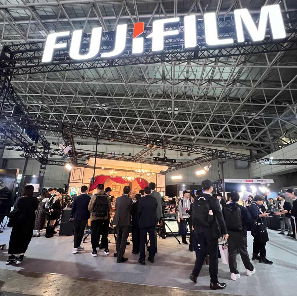 We visit the booth of Fujifilm on the business trip