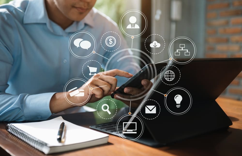 what is customer master data?